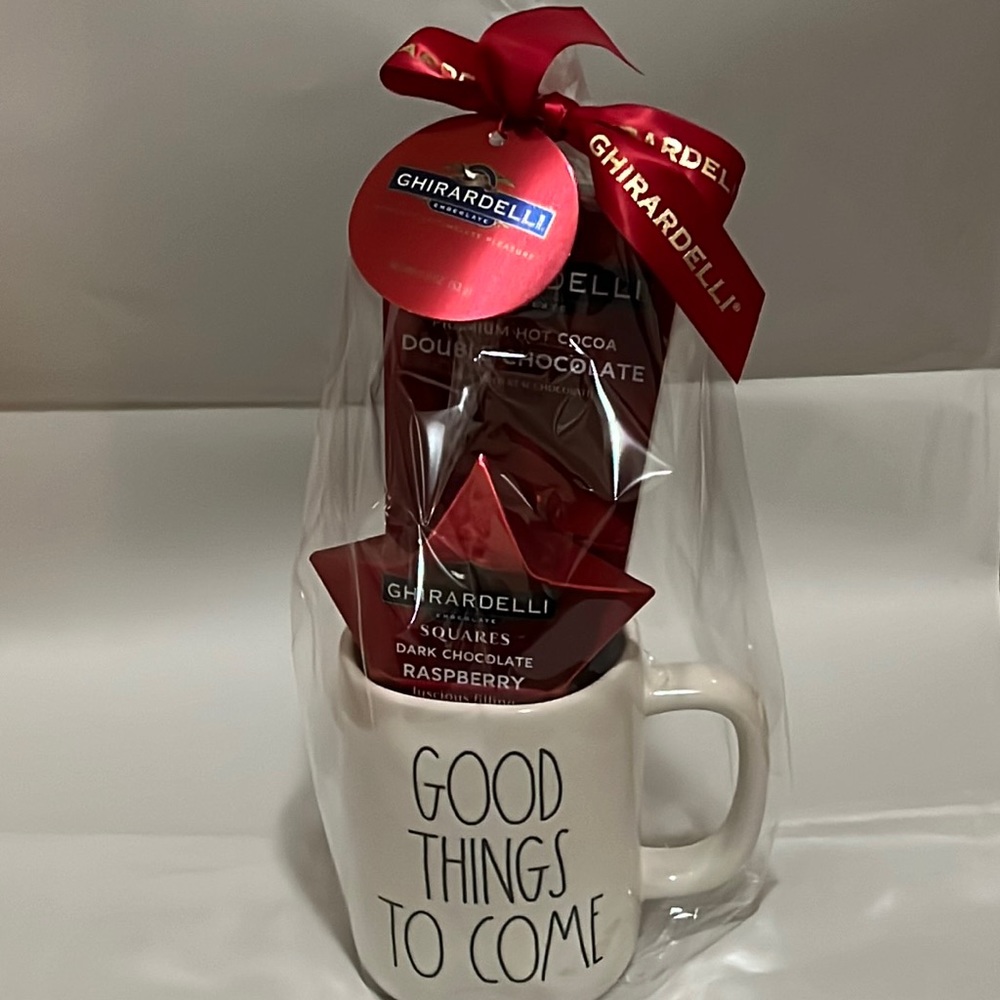 Rae dunn gift mug “good things to come”